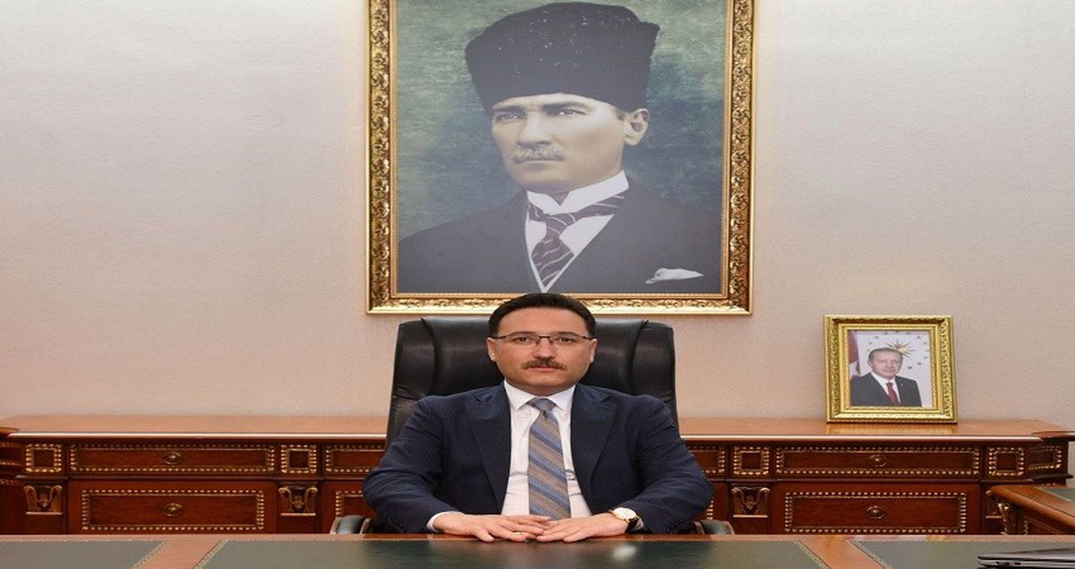 Vali Çiçek: Basın Toplum için Kamu Hizmeti Yürütüyor