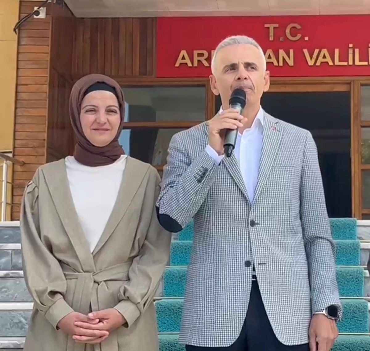 Vali Çiçekli, Ardahan'a veda etti