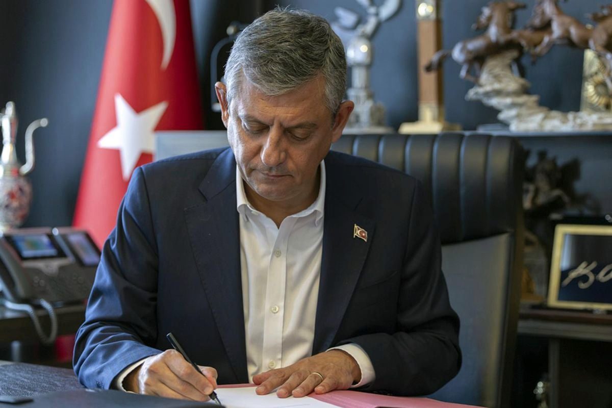 Yeni Parti'nin grup başkanvekilleri belli oldu