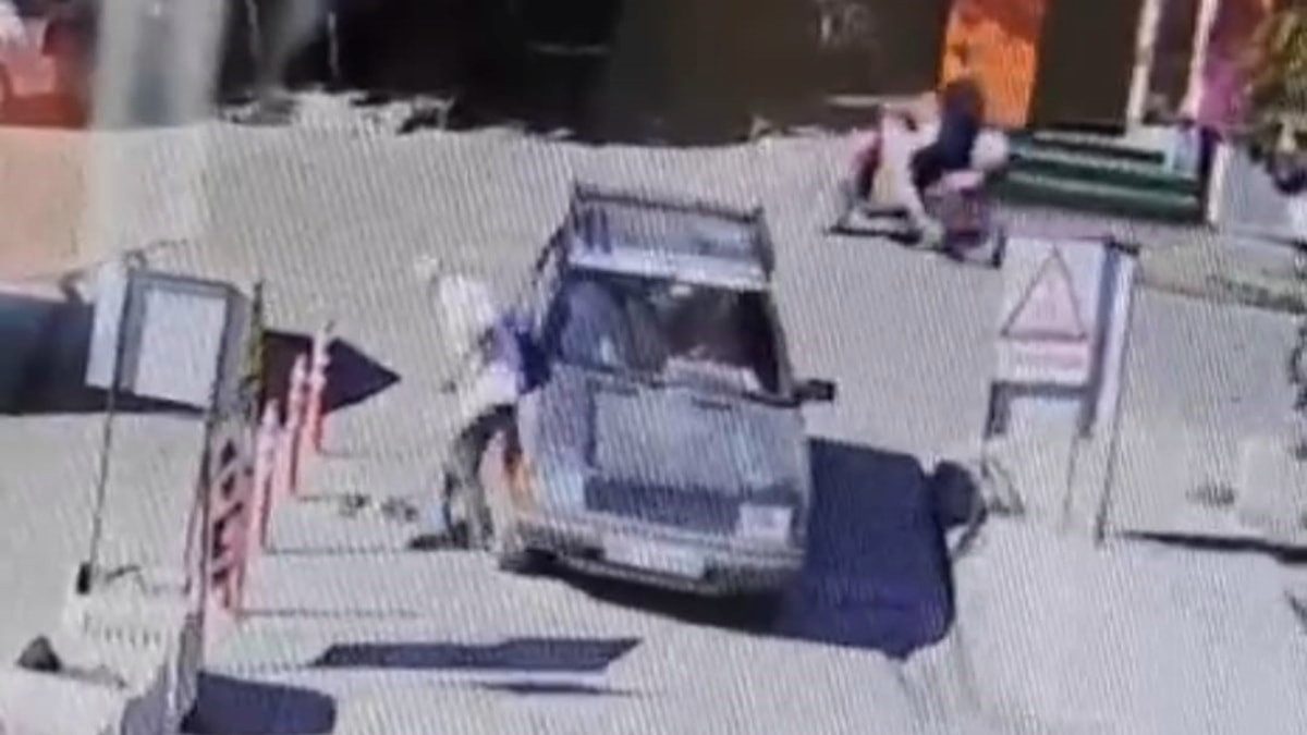 Adana'da yaşlı adama çarpan sürücü yoluna devam etti