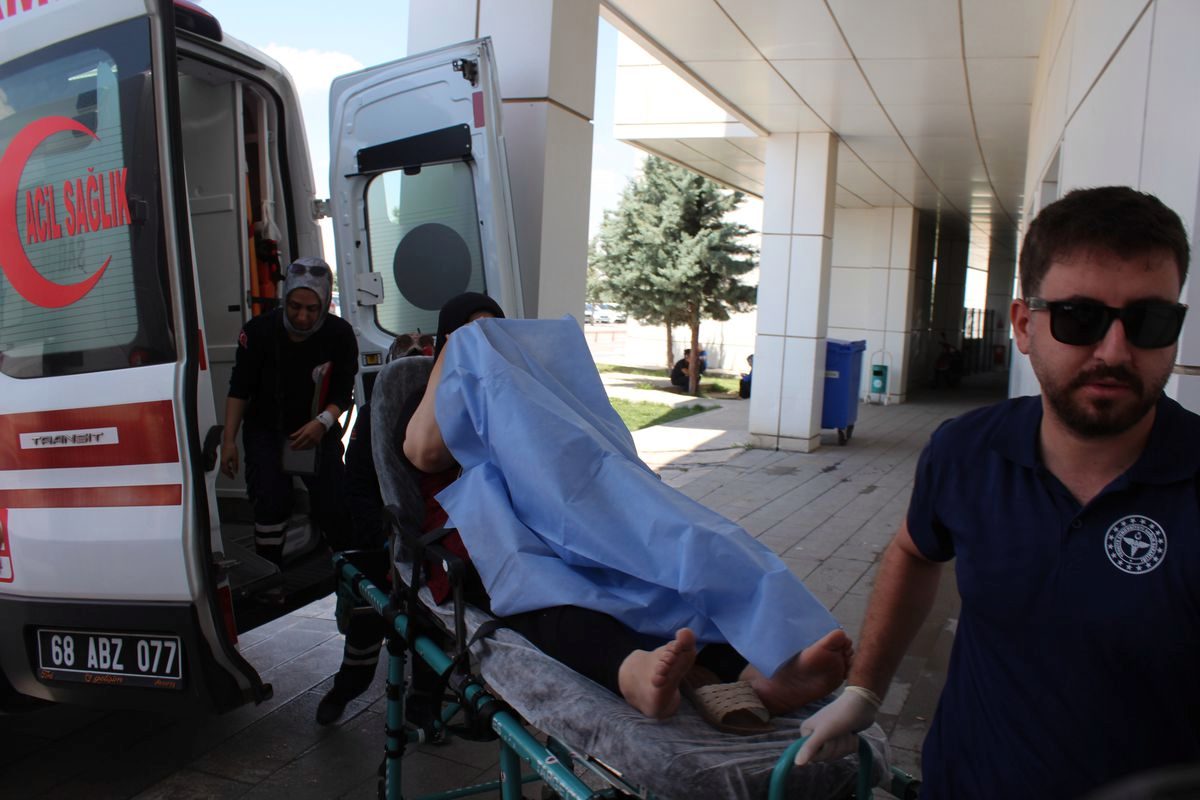 Aksaray'da Tüfekle Rastgele Ateş Açtı, Kadını Bacağından Yaraladı