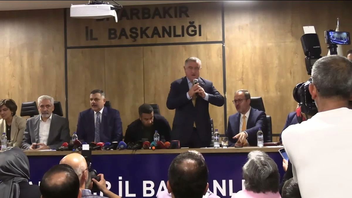 Bakan Çiftçi: 50 Yıllık Prangalardan Kurtulacağız