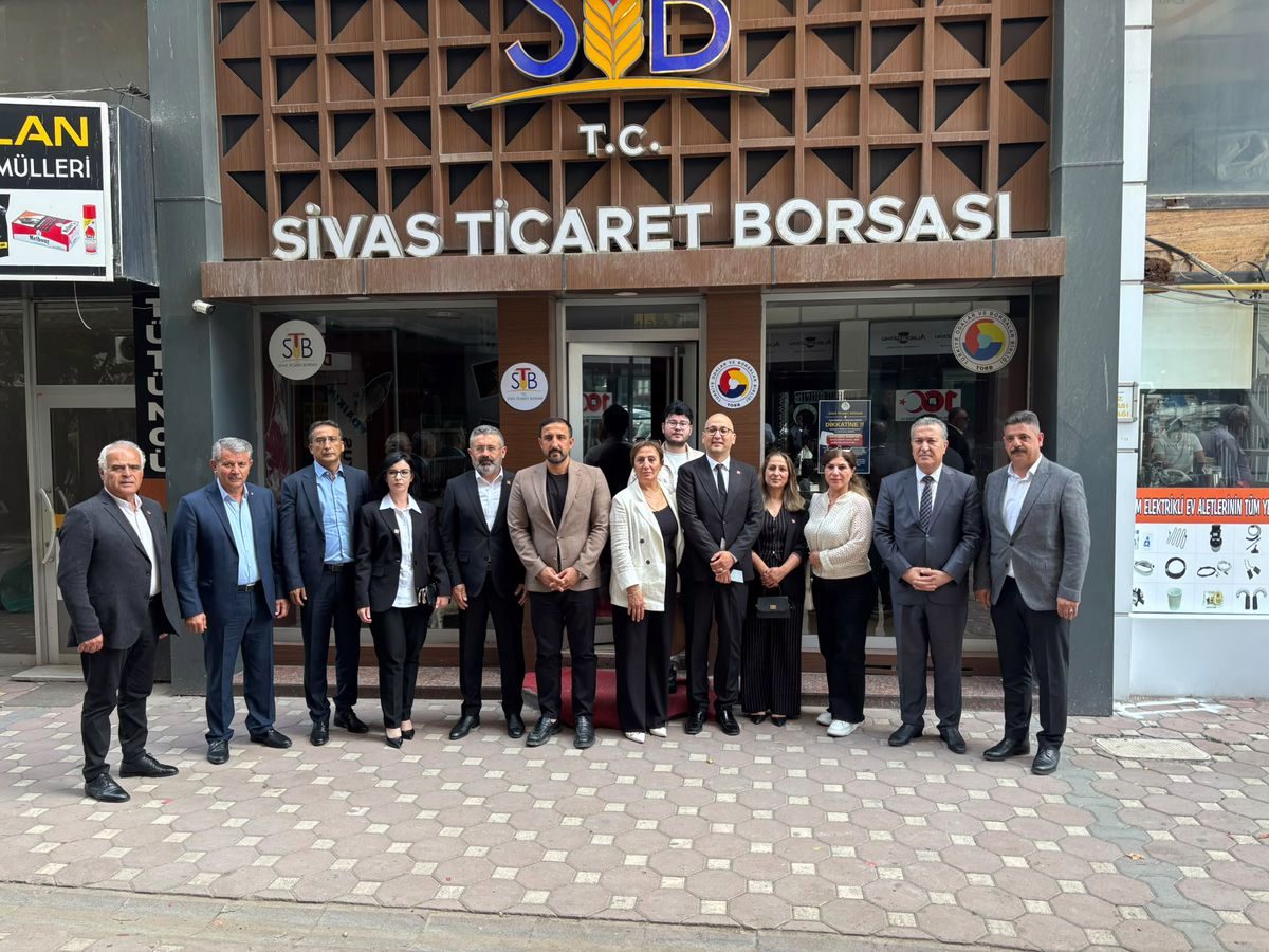 CHP heyeti Sivas'ta temaslarda bulundu