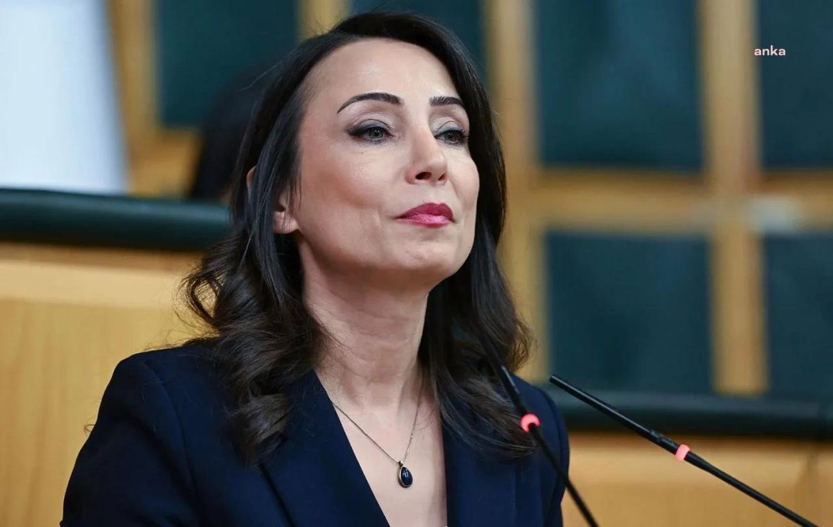 DEM Parti'den Hemşire İkra Avcı'ya Destek: 'Derhal Görevine İade Edilsin'