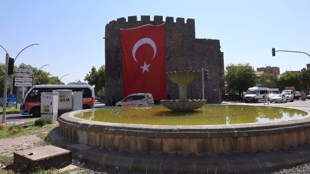 Diyarbakır’da “Terörsüz Türkiye” yasasına destek: Türkiye'nin 50 yıldır beklediği bir dönem