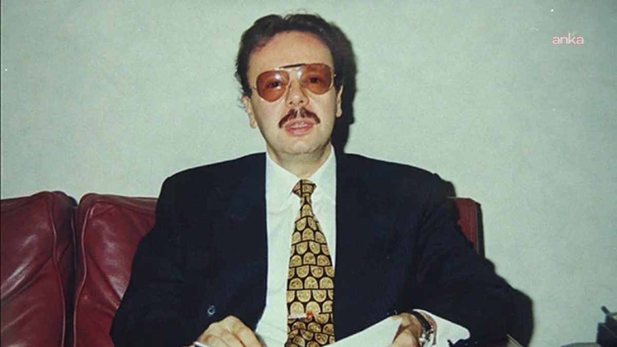 Eski Bakan Arif Ahmet Denizolgun'un mezarı açıldı: Fethi kabir işlemi tamamlandı