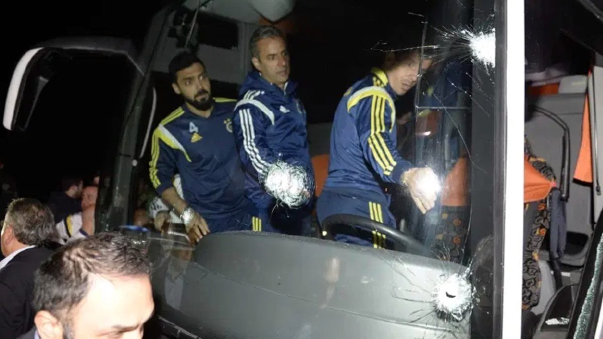 Fenerbahçe otobüsüne saldırı soruşturması: Bir şüpheli tutuklandı