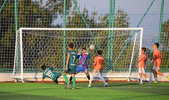 Feyyaz Alptuğ Memişoğulları'nın Anısı Sahada Yaşatıldı