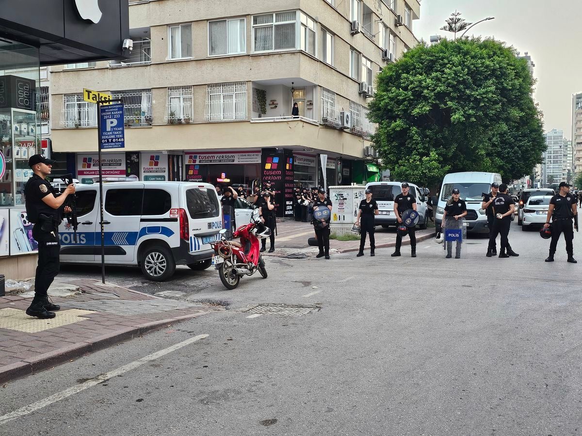 Furkan Vakfı'na operasyon: Kurucu başkan Kuytul ve eşi gözaltında