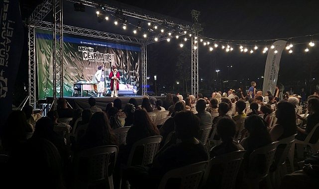 Gebze Kütüphanesi, "Mecnun Çevrim Dışı" ile renklendi