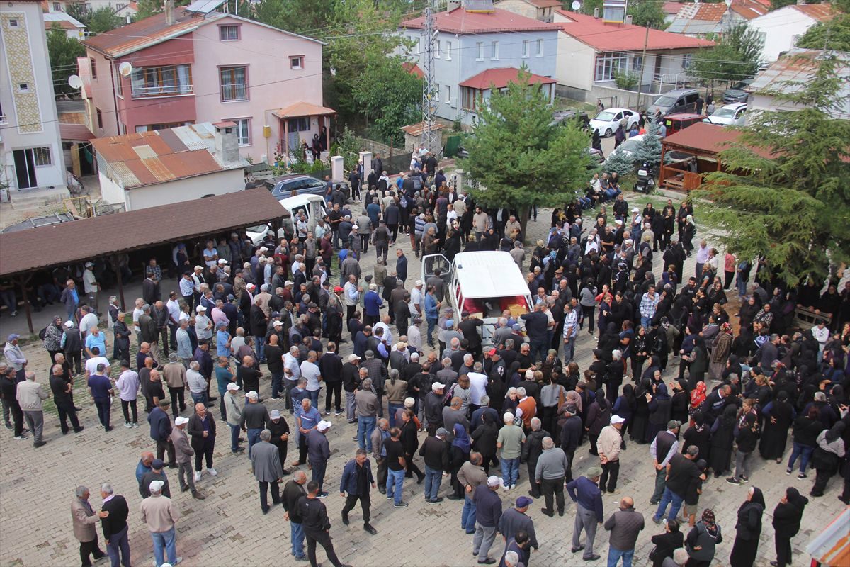 Gurbetçi Çift Son Yolculuğuna Uğurlandı