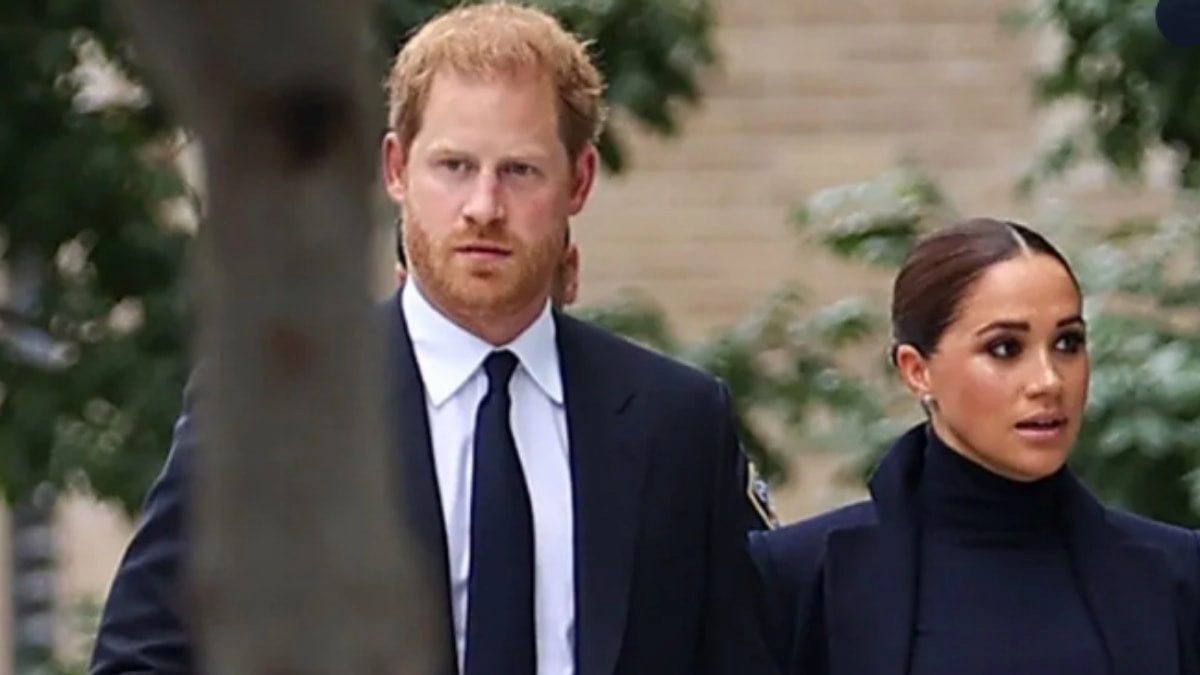 İngiliz basınına göre Prens Harry ve eşi Meghan Markle İngiltere'ye dönüyor