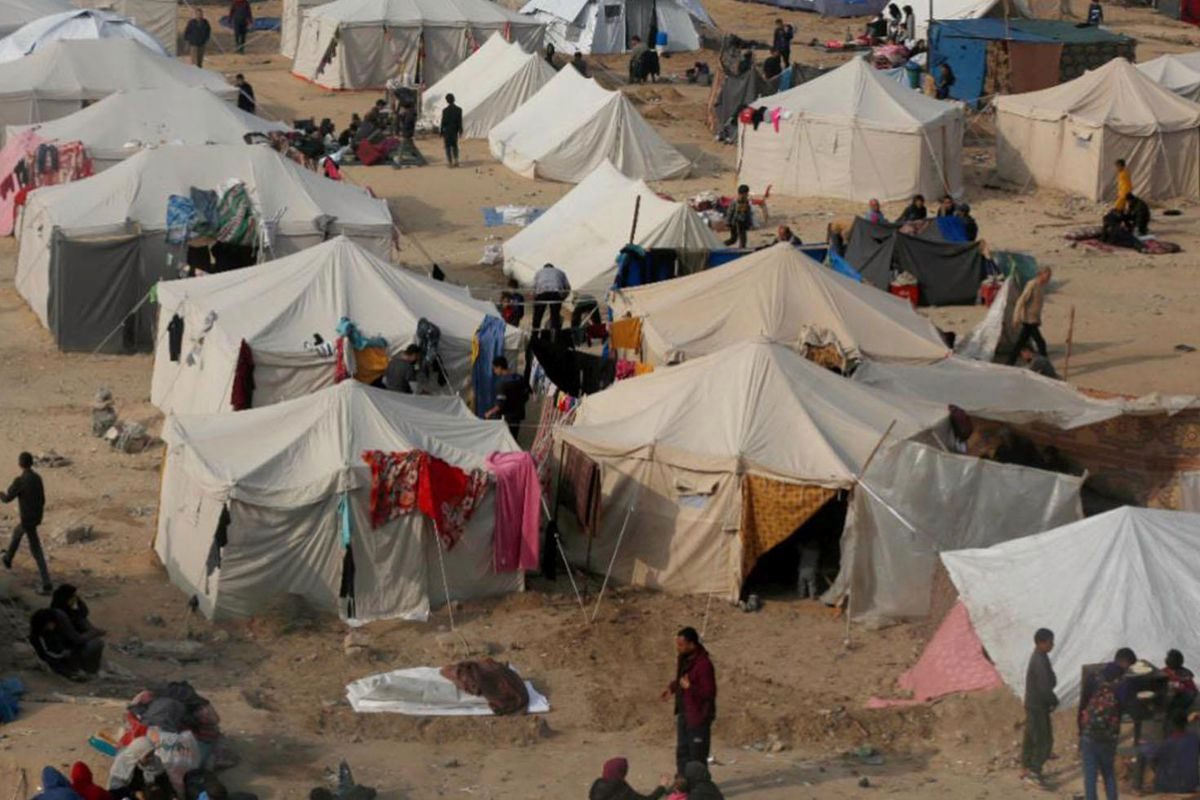 İsrail ordusu, Gazze'de Filistinlilerin kaldığı çadırlara saldırdı: 1 kişi hayatını kaybetti