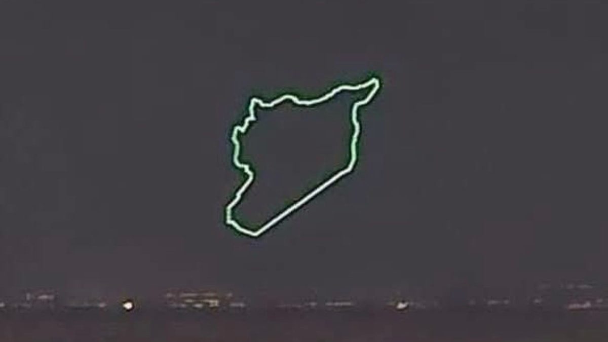 İsrail'in vurduğu askeri hava üssünde İHA'larla Suriye haritası çizildi
