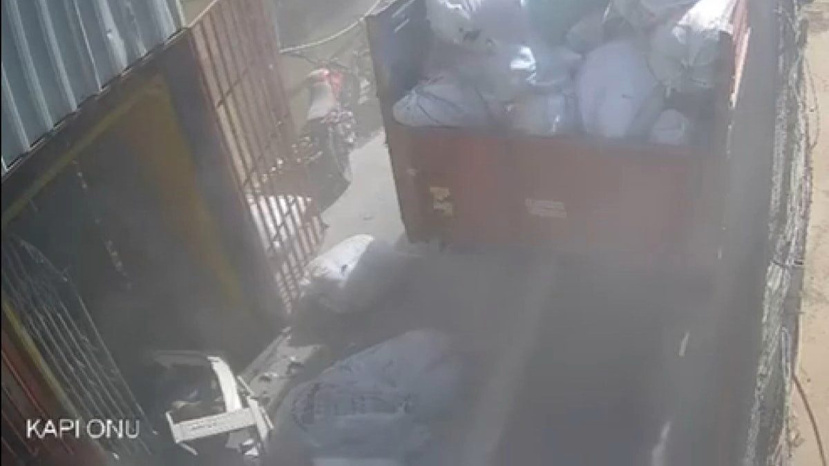 İstanbul'da yük asansörünün düştüğü anlar kamerada