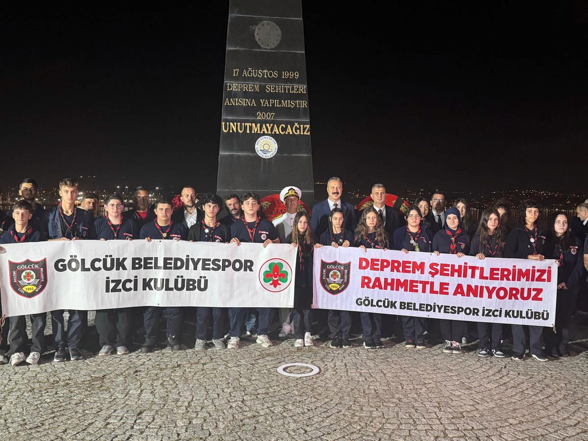 Marmara Depremi'nin 27. Yılında Gölcük'te Anma Töreni