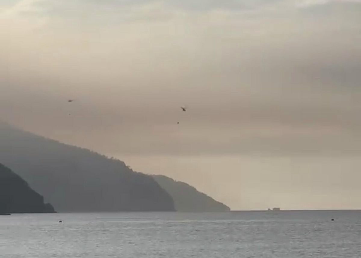 Marmaris'teki Orman Yangınına İkinci Gün Müdahale Sürüyor