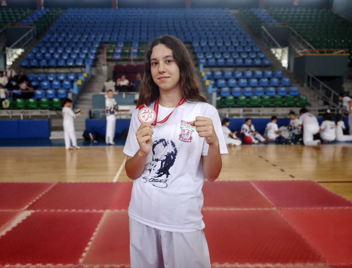 Milli Tekvandocu Eslin'in Hedefi Dünya Şampiyonluğu
