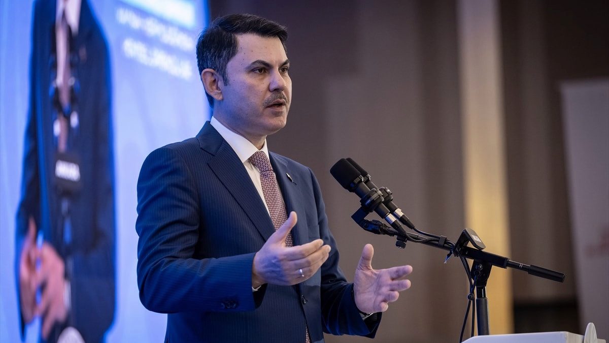 Murat Kurum'dan "Yarısı Bizden" kampanyasına ilişkin paylaşım