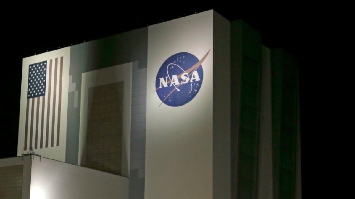 NASA'dan Hindistan'a Ay üssü daveti
