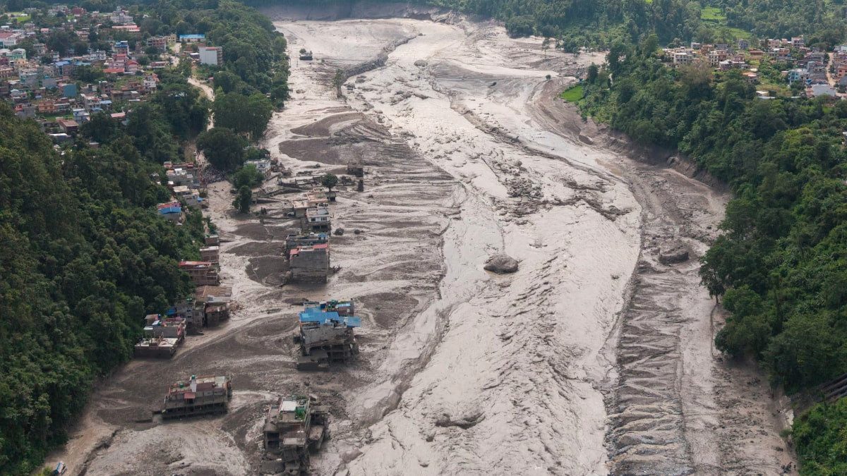 Nepal'deki selde hayatını kaybedenlerin sayısı 543'e çıktı