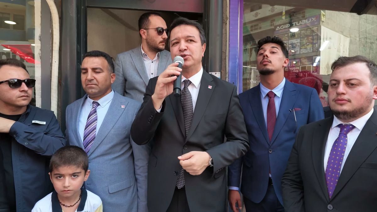 Saadet Partisi Genel Başkanı Arıkan Iğdır'da Sağlık Şikayetlerini Dinledi