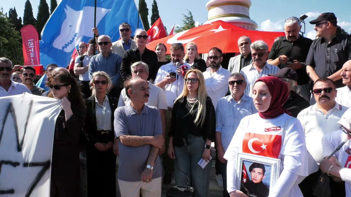 Şehit Ailelerinden Çerçeve Yasaya Protesto