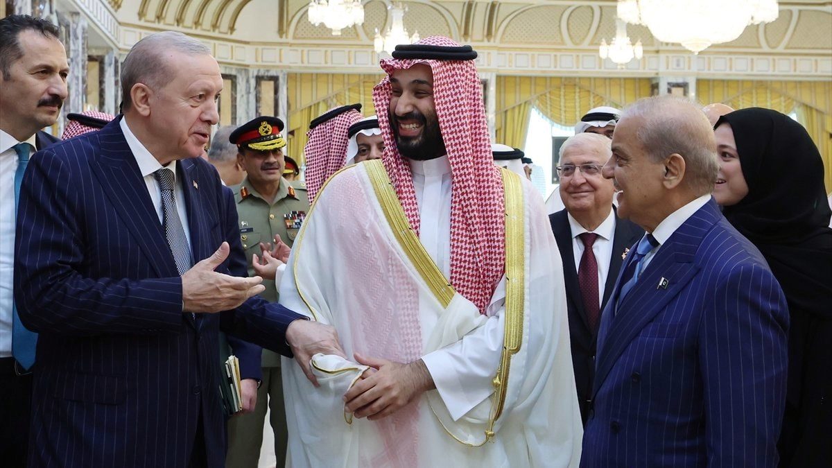 Suudi Arabistan Kralı Selman'dan Mekke Anlaşması'na övgü
