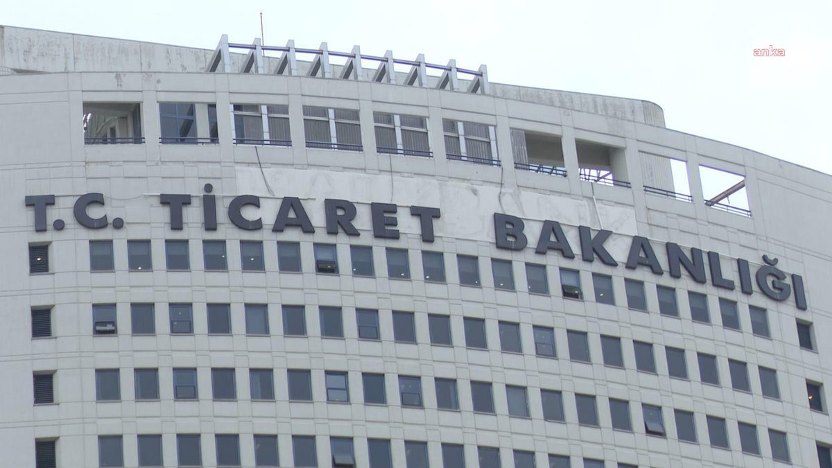 Ticaret Bakanlığı: 7 ayda 71,9 milyar liralık kaçak eşya ve uyuşturucu yakalandı
