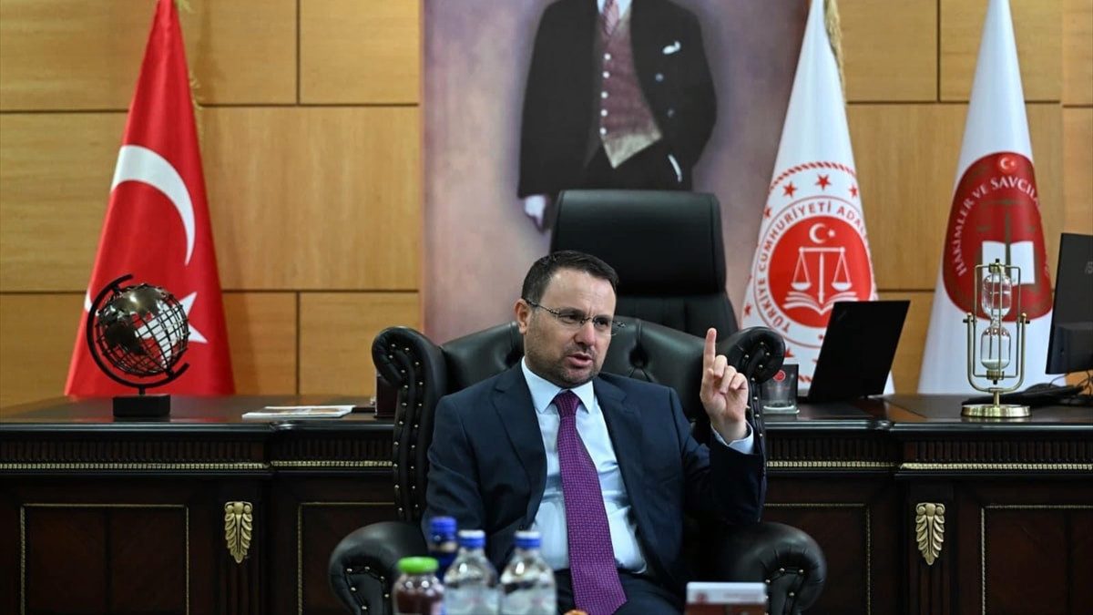 Akın Gürlek duyurdu: 135 Alo Adalet Hattı hizmete başladı