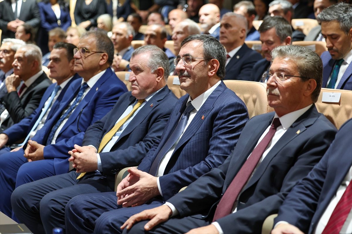 Cevdet Yılmaz KKTC'de Kıbrıs Türk halkını cezalandıranları eleştirdi