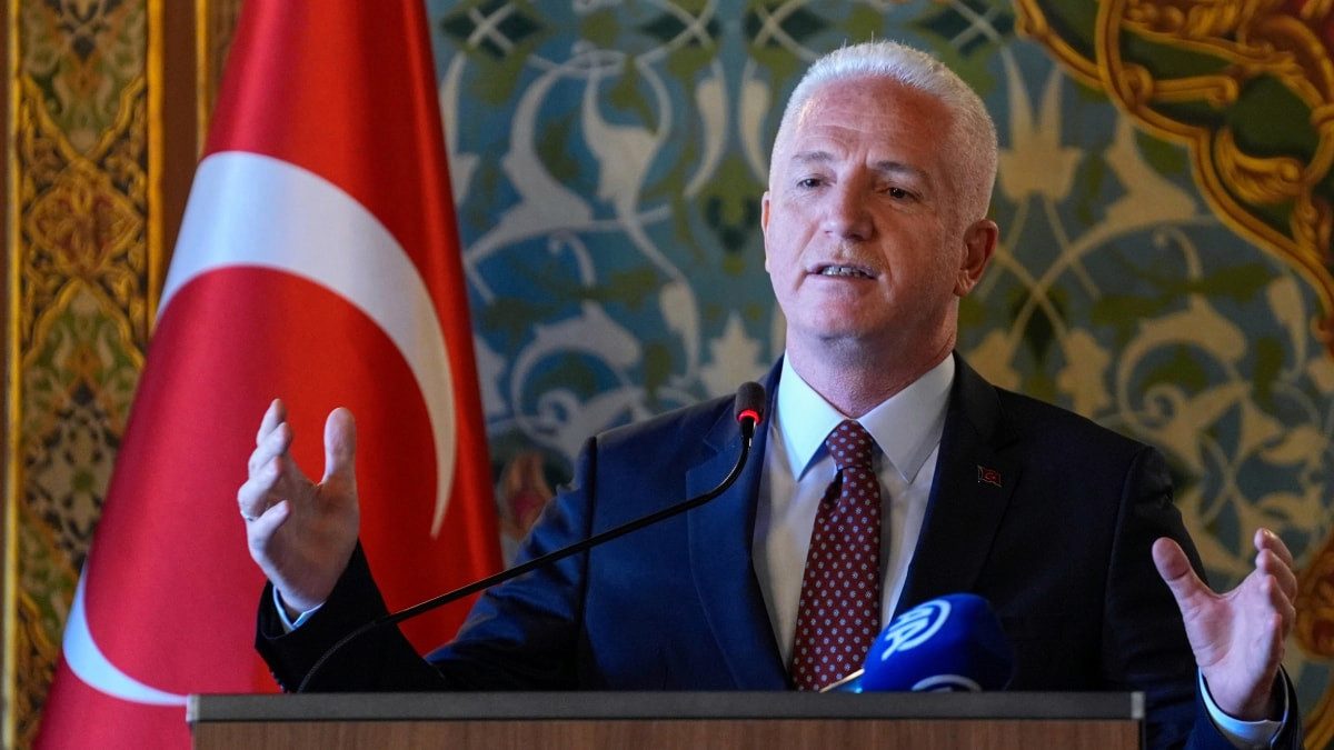 Davut Gül'de Özgür Özel'e Üsküdar yanıtı: Seçim süreci mahkeme kararları ve kanun çerçevesinde yürütüldü