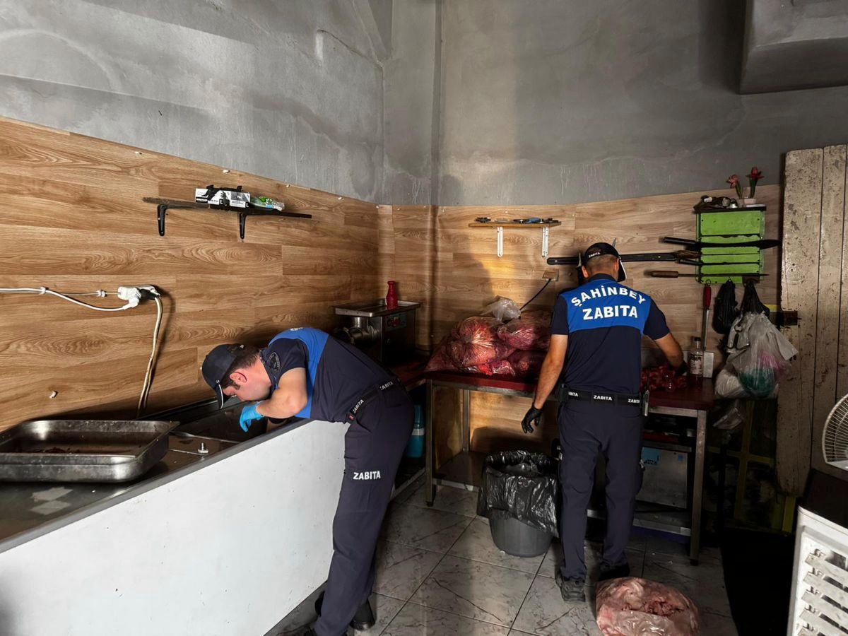 Gaziantep'te 500 Kilogram Sağlıksız Ciğer ve Et Ürünü İmha Edildi