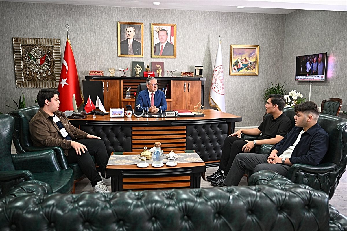 İstanbul'da 39 ilçede "İstanbul'u Dinliyoruz" buluşmaları eş zamanlı yapıldı