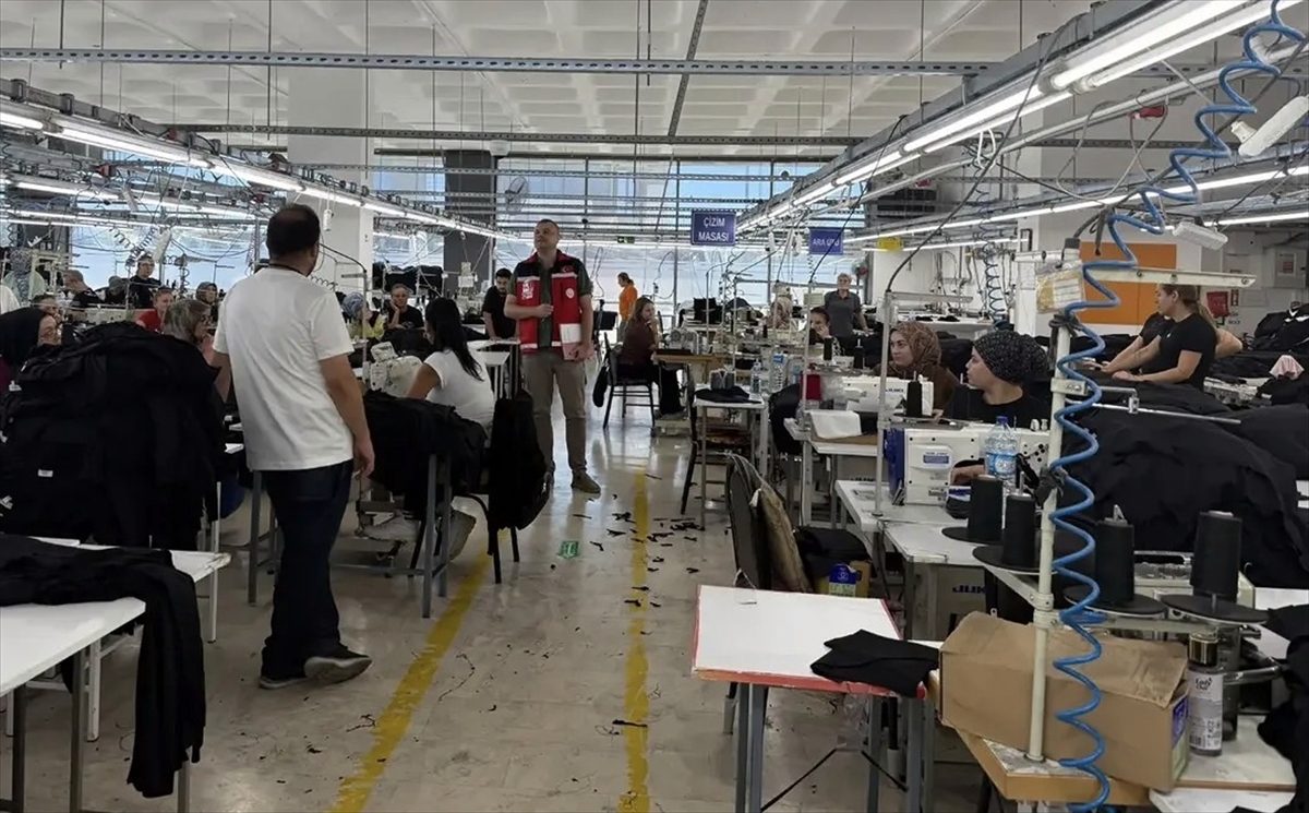 Tekirdağ'da tekstil çalışanlarına madde bağımlılığıyla mücadele eğitimi verildi