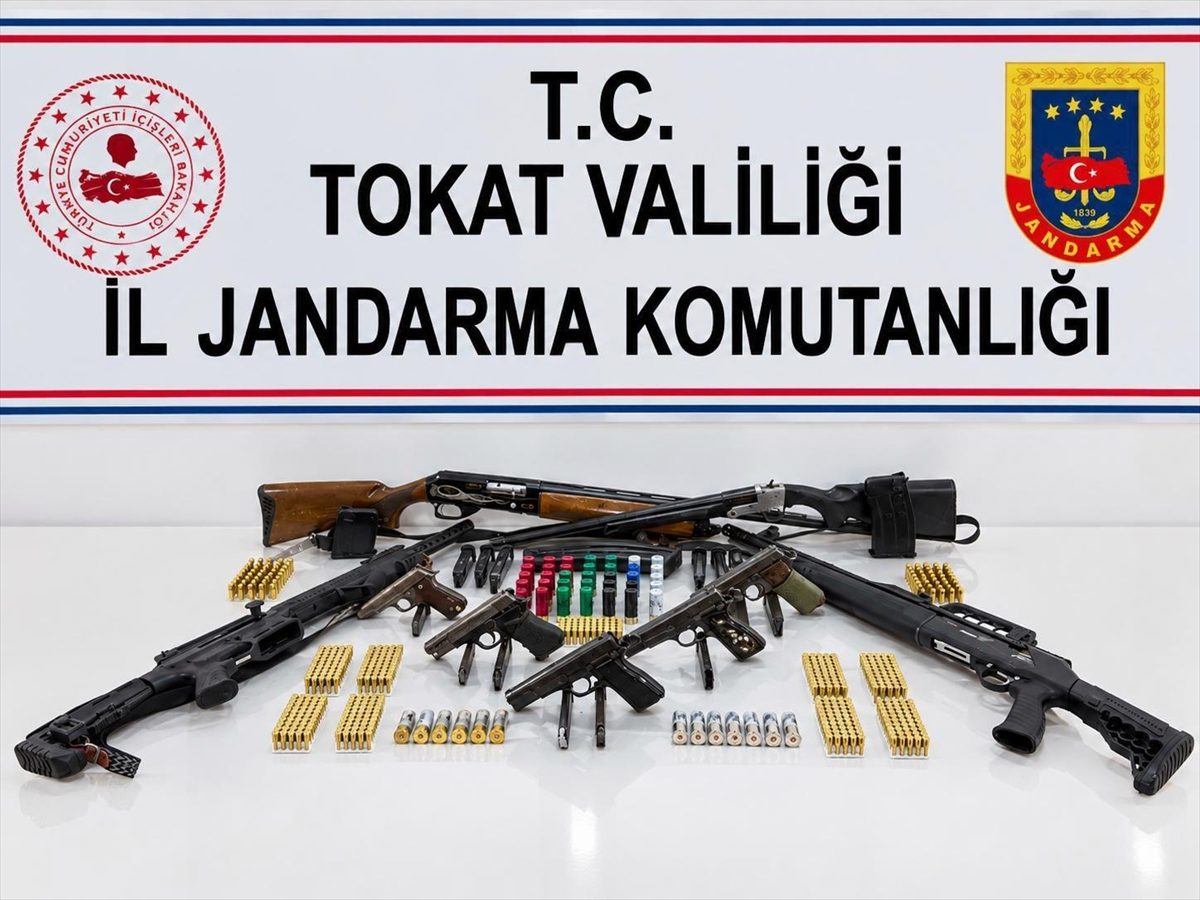 Tokat'ta silah kaçakçılığı operasyonunda 5 zanlı yakalandı