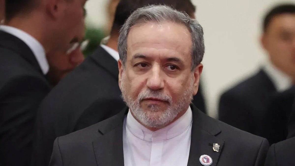 Abbas Arakçi: Netanyahu, Amerikan kanıyla kurtulmaya çalışıyor