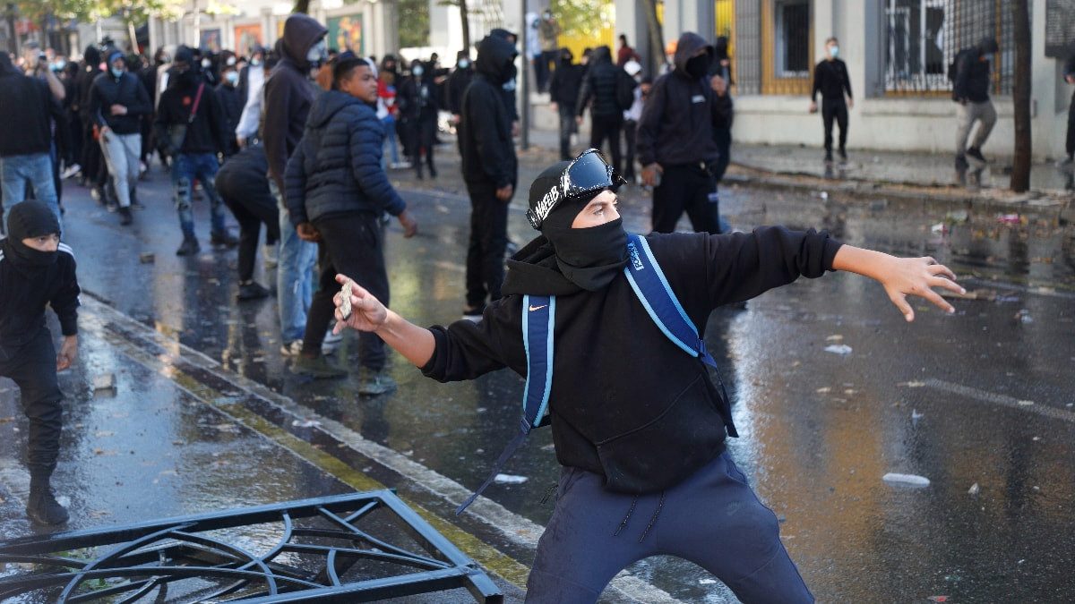 Arnavutluk'taki protestolar 6'ncı gününde
