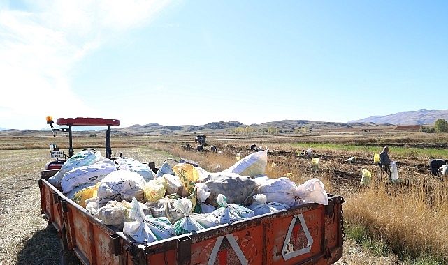 Büyükşehir'den tarımsal üretime biyolojik mücadele