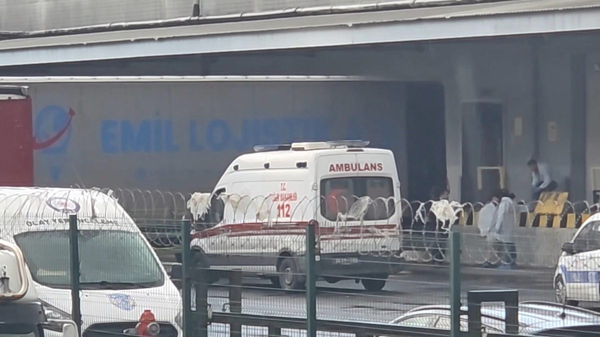 Esenyurt'ta TIR'ın geri manevrası 61 yaşındaki TIR şoförünün ölümüne neden oldu