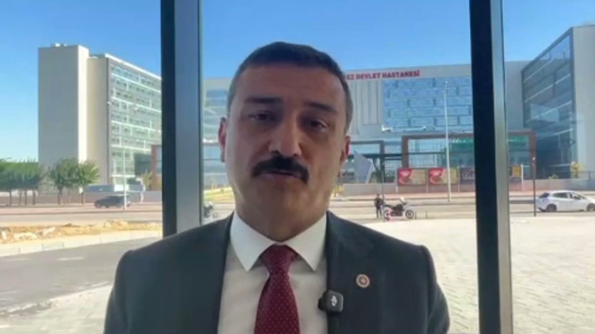 İYİ Partili Türkoğlu'ndan Bursa Ali Osman Sönmez Hastanesi'nin açılmamasına tepki: "Açın da insanlara artık dert değil şifa dağıtın"