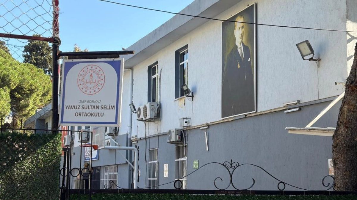 İzmir'de ortaokul öğretmeni hakkında kadın velilere taciz iddiasıyla suç duyurusu