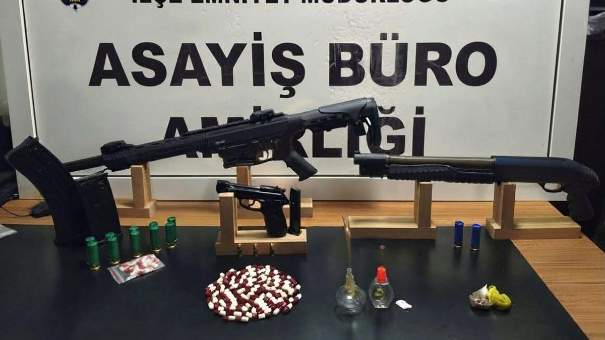 İzmir'de uyuşturucu operasyonu: 42 gözaltı